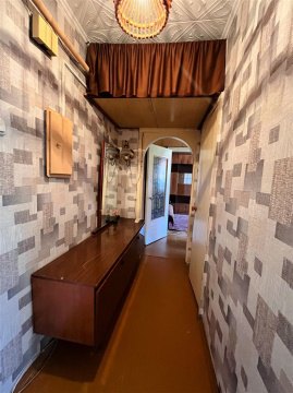 3-к квартира, 2/4 эт., 47м²