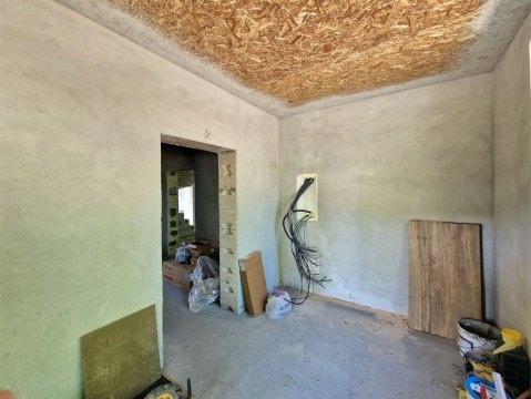 Дом 250м², участок 12 сот.