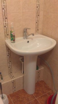 2-к квартира, 8/9 эт., 55м²