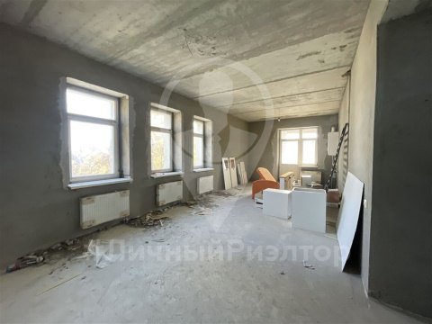 4-к квартира, 5/7 эт., 240м²